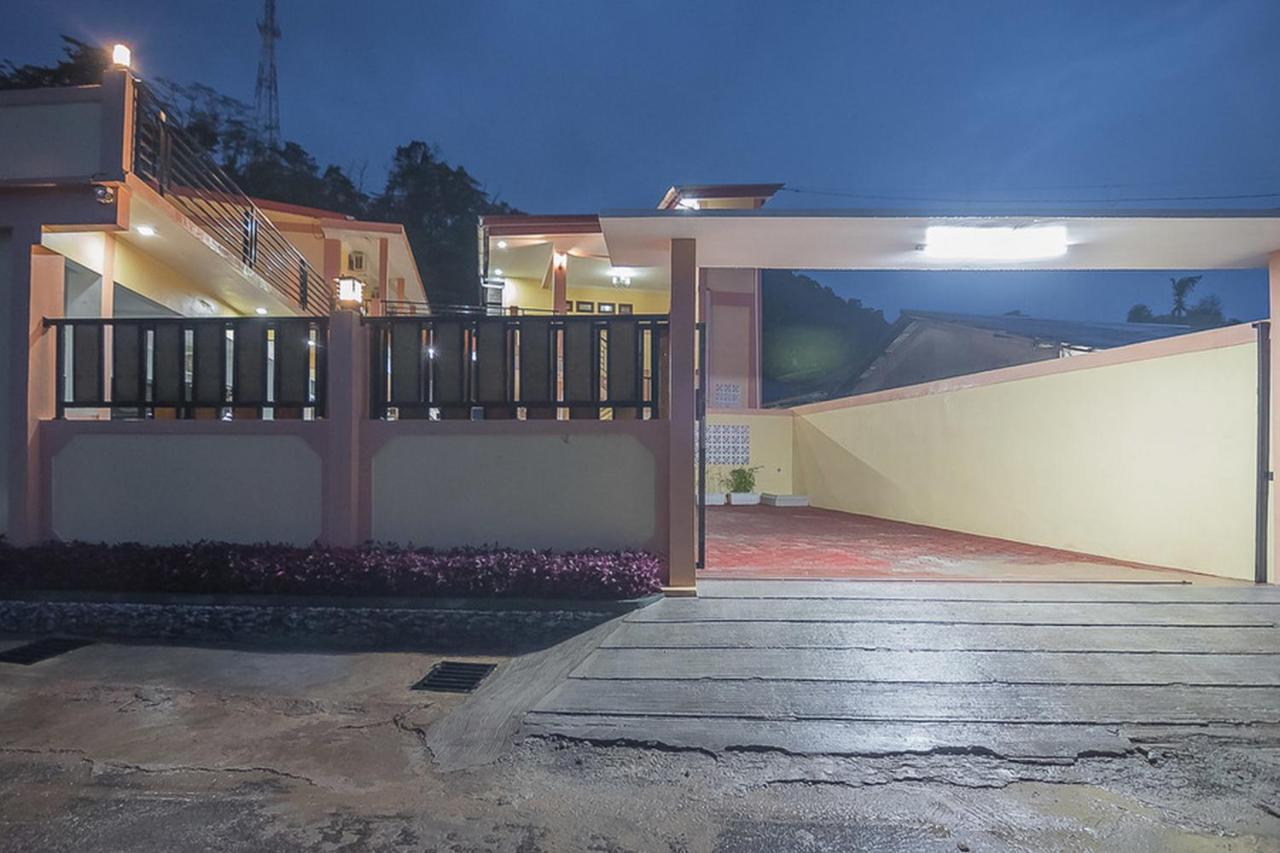 RedDoorz near RSUD Dr. Abdul Aziz Hotel Singkawang Kültér fotó